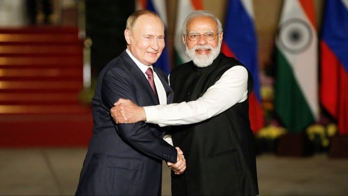 Putin And Modi 262329731 16x9